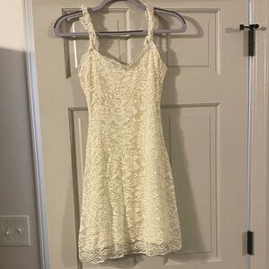 Elegant Cream Lace Women’s Dress